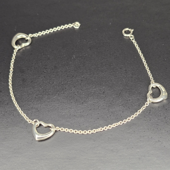 Tiffany & Co. Sterling Heart Link Bracelet - Silver - Picture 4 of 6